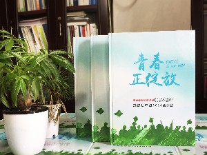 畢業(yè)影集同學(xué)錄設(shè)計-做畢業(yè)相冊的好處不止是更好的紀(jì)念-成都七中